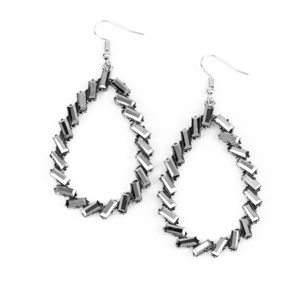 Striking RESPLENDENCE - Silver - Picture 1 of 2